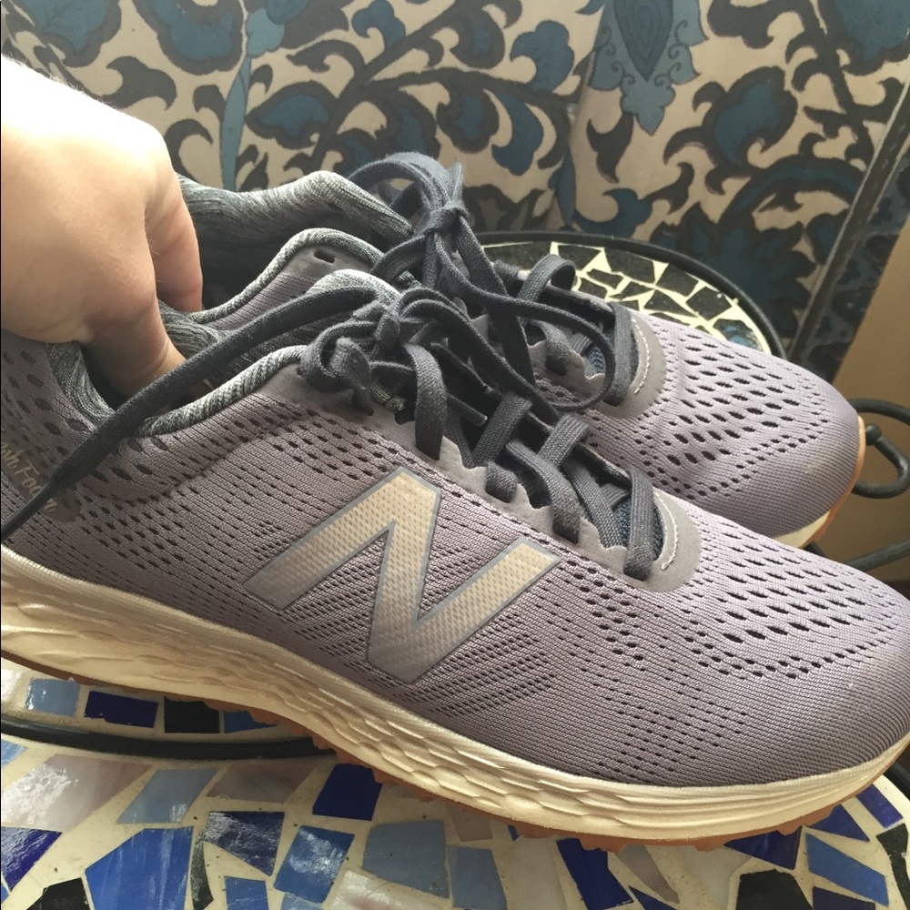 Like new!! Women’s Nike fresh foam size 7